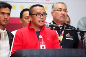 Menpora Surati Djarum
