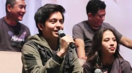 Angga Yunanda mengaku merasa khawatir dan gelisah dengan reaksi penonton film terbarunya dengan Adhisty Zara yang berjudul 