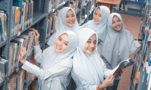Single Putih Abu-Abu