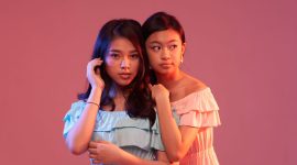 Zara Leola dan Anneth Delliecia baru saja merilis single baru tentang memendam perasaan demi sahabat yang diberi judul 