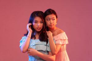 Zara Leola dan Anneth Delliecia Should I