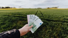 Frugal living menjadi gaya hidup yang sering digunakan banyak miliarder untuk mengelola keuangannya sehingga lebih hemat dan sehat. (Foto: Pexels)