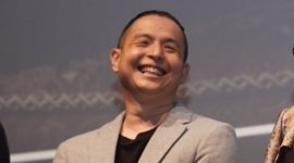 Ernest Prakasa menyindir para pejabat yang melakukan korupsi melalui karya terbarunya yaitu film berjudul 
