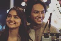 Meskipun sempat terpisah dengan Amanda Rawles cukup lama, Jefri Nichol tetap mampu membangun chemistry di Dear Nathan: Thank You Salma. (Foto: Dok. Rapi Films)