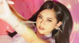 Ziva Magnolya kembali menghadirkan karya musik luar biasa melalui perilisan album perdananya yang berisi delapan lagu. (Foto: Dok. Universal Music Indonesia)