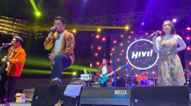 HIVI! membagikan tips yang biasa mereka lakukan dalam menjaga kesehatan meskipun harus konser saat musim pancaroba sedang berlangsung. (Foto: Raria.id/Rafi)