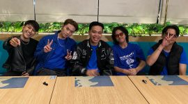 Dua member SMASH yaitu Rafael dan Bisma memiliki harapan dan doa untuk diri mereka dan SMASH di usia mereka yang baru bertambah di bulan ini. (Foto: Raria.id/Rafi)