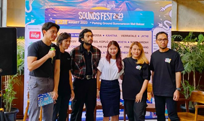 Festival musik Soundsfest akan digelar di Bekasi pada 19 dan 20 Agustus 2023 dengan menghadirkan puluhan musisi, salah satunya Ebiet G. Ade. (Foto: Raria.id/Dhiya)
