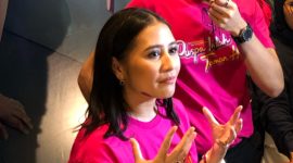 Prilly Latuconsina dan Yesaya Abraham kembali hadir dalam film bertajuk Puspa Indah Taman Hati yang akan tayang 31 Agustus 2023. (Foto: Raria.id/Disti)