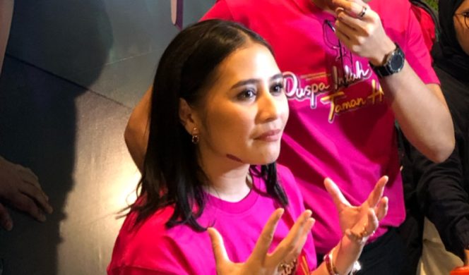Prilly Latuconsina dan Yesaya Abraham kembali hadir dalam film bertajuk Puspa Indah Taman Hati yang akan tayang 31 Agustus 2023. (Foto: Raria.id/Disti)