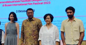 Reza Rahadian Busan