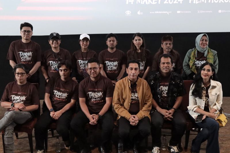 Film Tanduk Setan akan menghadirkan pengalaman menonton yang berbeda karena menggabungkan dua cerita yang tidak berkaitan dalam satu film. (Foto: POPLICIST)