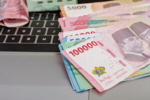 gaji pekerja dipotong