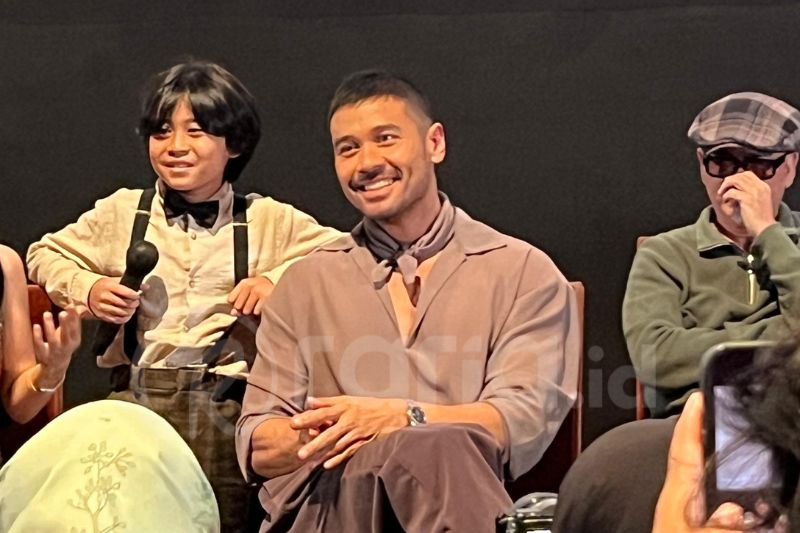 Chicco Jerikho terlibat dalam film Perang Kota dengan memerankan karakter Isa yang penuh dengan trauma dan tekanan. (Foto: Raria.id/Arsallya Namera)
