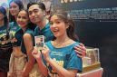 Elsa Japasal alias Eca mengungkapkan pengalaman serunya bermain film Jodoh 3 Bujang bersama aktor lain yang seumuran dengannya. (Foto: Raria.id/Arsallya Namera)