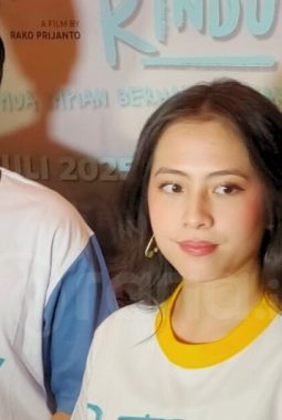 Adhisty Zara dan Ari Irham Kembali Mesra di Film Bertaut Rindu