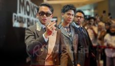 Content creator Kak Kev dipercaya memerankan karakter di film bioskop berjudul Monster Pabrik Rambut yang ternyata mirip dengan kehidupannya. (Foto: Raria.id/Nayla Septarin)
