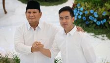 Survei Poltracking Indonesia pada Mei 2026 menunjukkan tingkat kepuasan publik terhadap kinerja pemerintahan Prabowo - Gibran mencapai 72,2%. (Foto: Facebook/Prabowo Subianto)