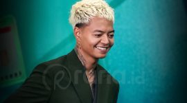 Reza Arap mengaku tidak peduli dengan hujatan netizen atas sikapnya memberikan spot khusus bagi mendiang Lula Lahfah di film Harusnya Horror. (Foto: raria.id/Febia Raffa)