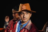 Arya Saloka dan Putri Marino bakal memakai batik saat promosikan film Empat Musim Pertiwi yang terpilih mewakili Indonesia di Oscar 2027. (Foto: POPLICIST Publicist/Arman Febryan)